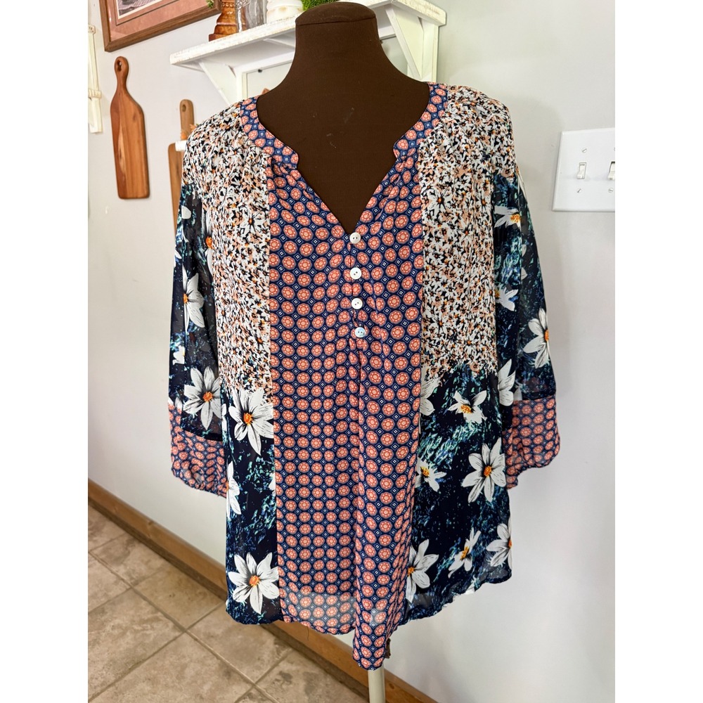 Fig and Flower Mixed Print Floral Geometric Blouse Navy sheer Medium 3/4 Sleeve